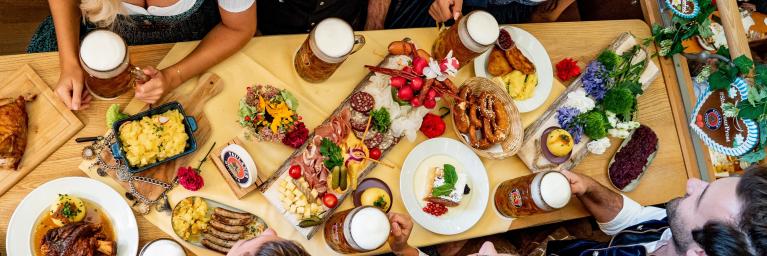 Reservierungen mit Wiesn-Menüs im Paulaner Festzelt auf dem Oktoberfest München